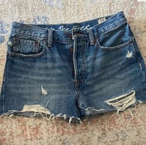 Free People Distressed Ripped Jean Cutoff Denim Shorts Size 27 / 4